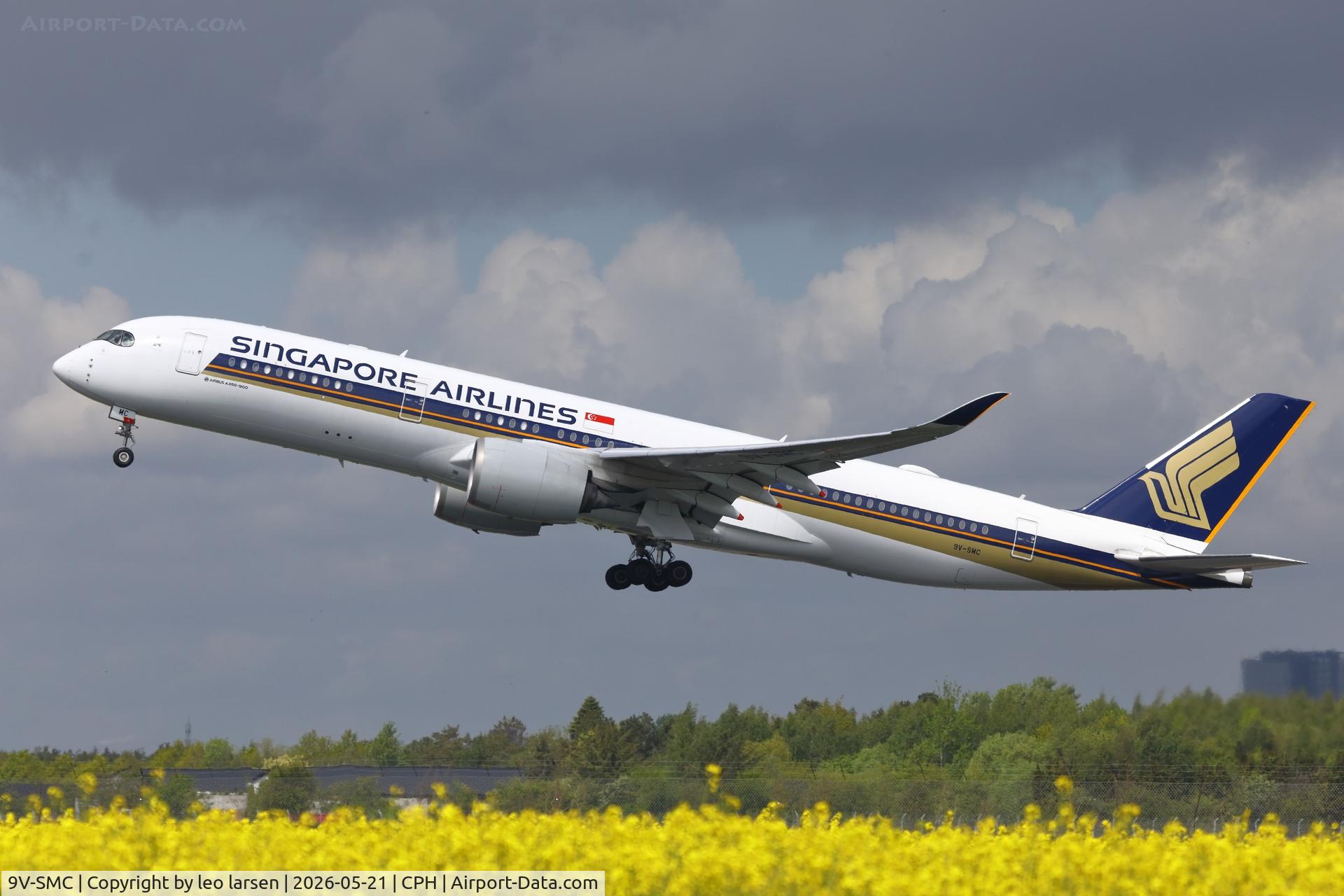 9V-SMC, 2016 Airbus A350-941, c/n 031, Copenhagen 21.5.2026