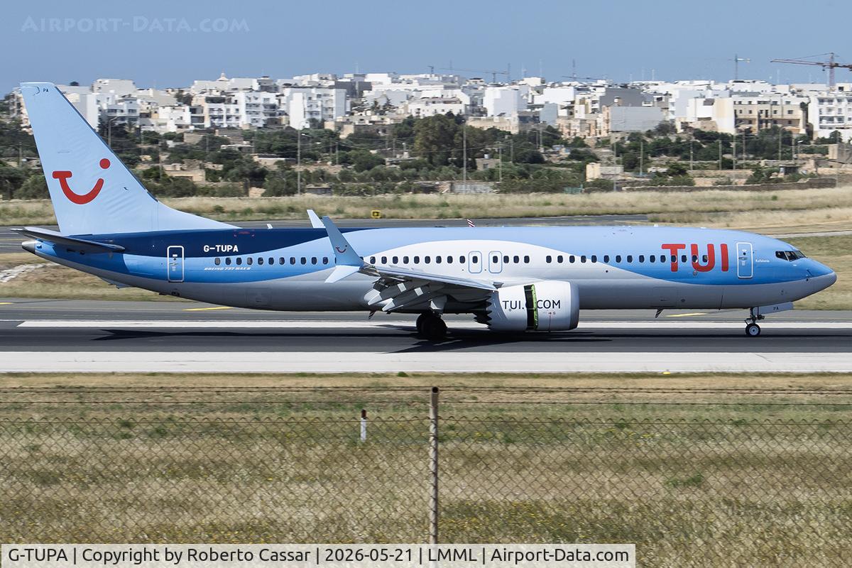 G-TUPA, Boeing 737-MAX 8, c/n 44641, Runway 31