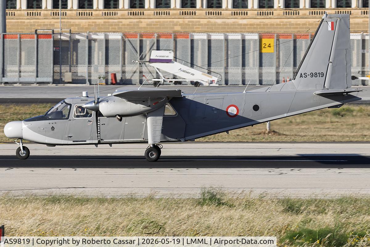 AS9819, 1982 Pilatus Britten-Norman BN-2B-26 Islander, c/n 2156, Runway 31