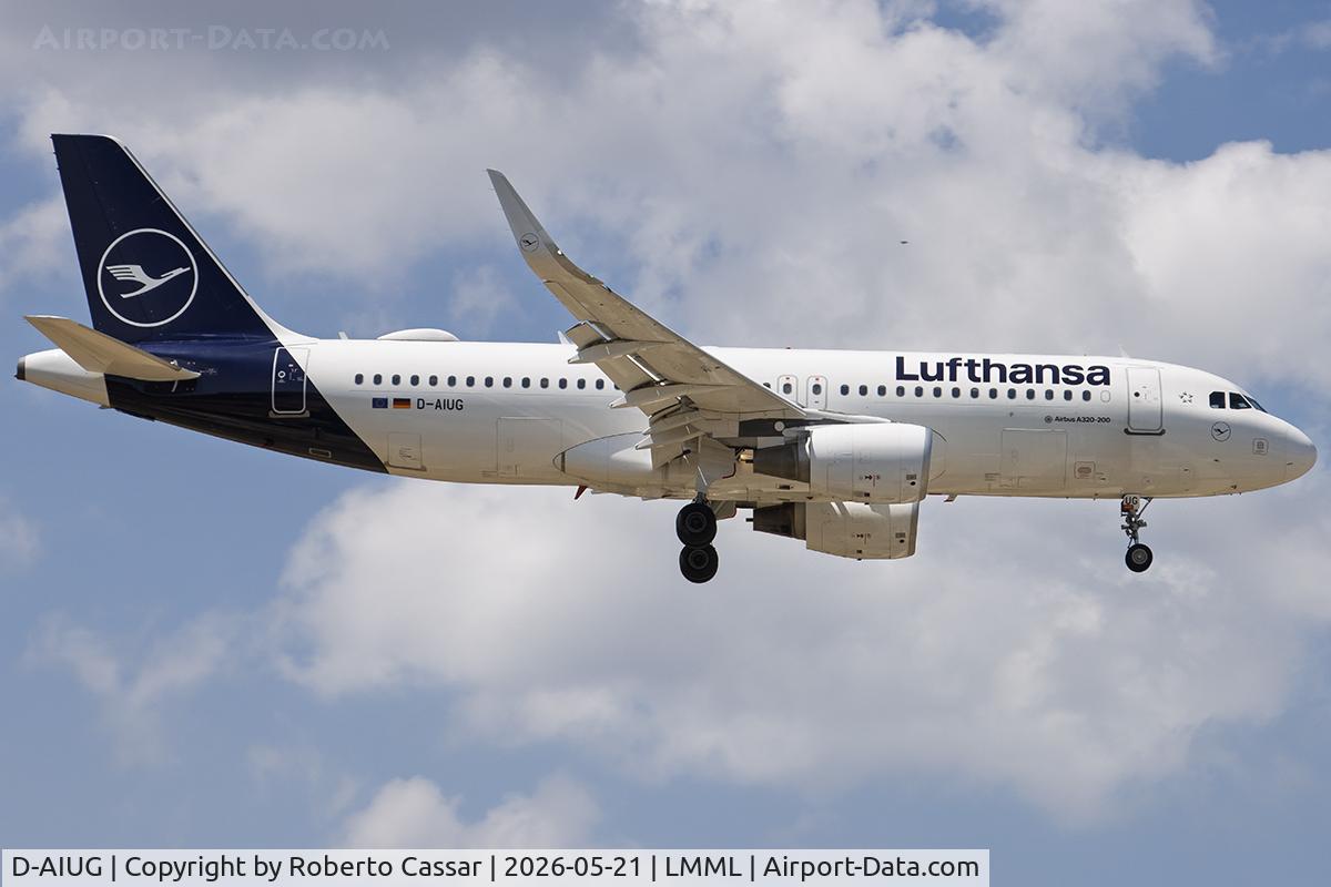 D-AIUG, 2014 Airbus A320-214, c/n 6202, Runway 31