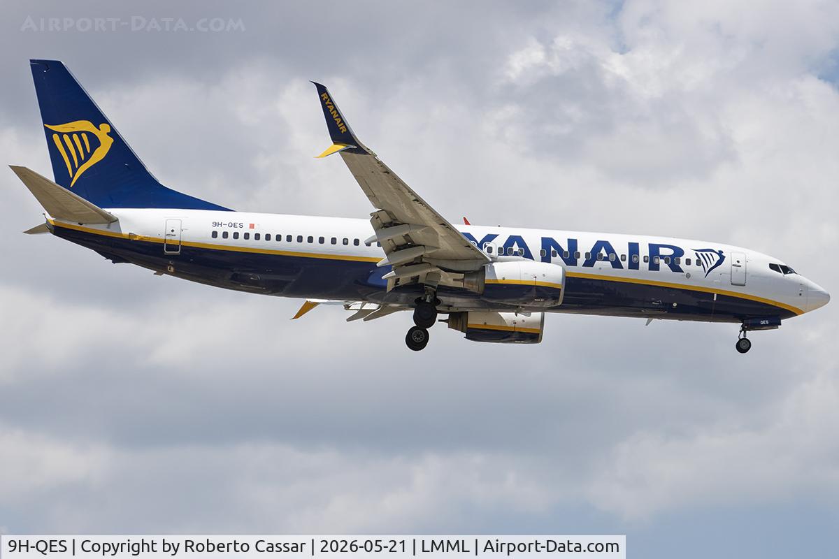 9H-QES, 2005 Boeing 737-8AS(WL), c/n 33823 l/n 1819, Runway 31