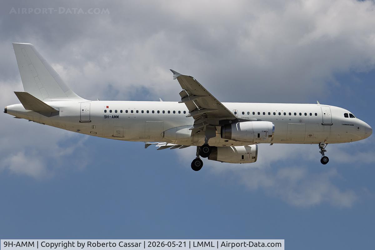 9H-AMM, 2007 Airbus A320-214, c/n 3125, Runway 31