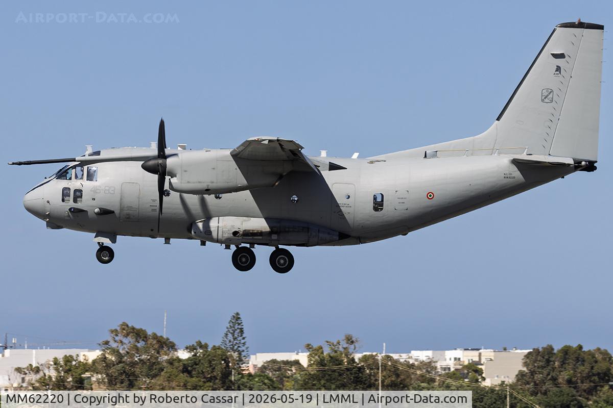 MM62220, Alenia MC-27J Praetorian, c/n 131, Runway 31