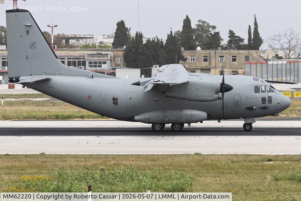 MM62220, Alenia MC-27J Praetorian, c/n 131, Runway 13