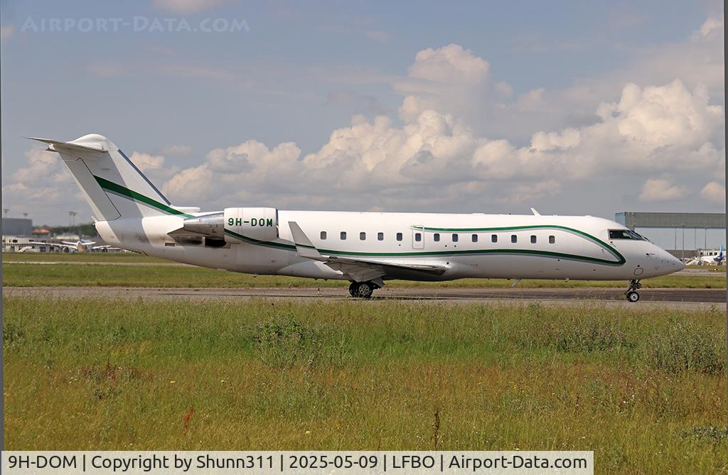 9H-DOM, 2007 Bombardier Challenger 850 (CL-600-2B19), c/n 8069, Taxiing holding point rwy 14L for departure...