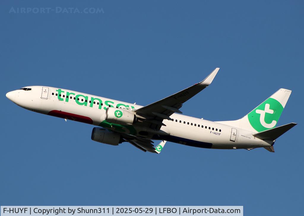 F-HUYF, 2012 Boeing 737-8JP, c/n 38881 l/n 4316, Climbing aftre take off from rwy 32R