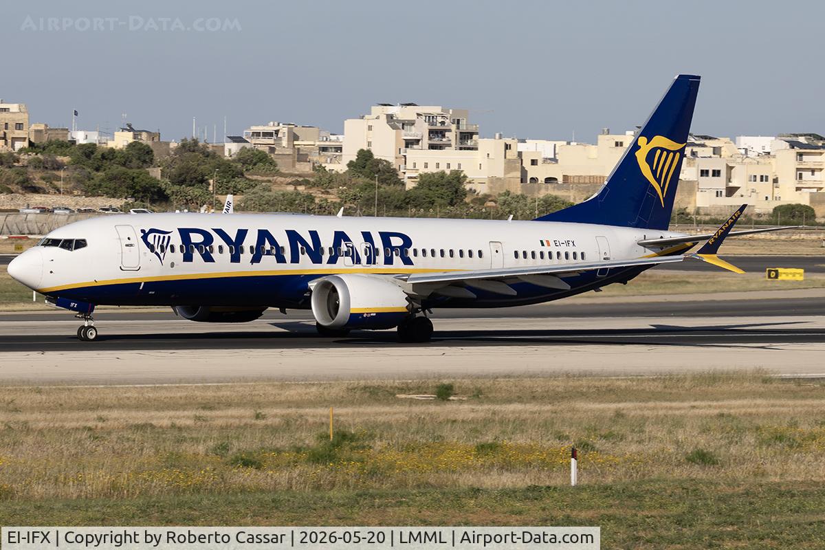 EI-IFX, 2022 Boeing 737 MAX 8-200, c/n 62349 l/n 8490, Runway 31