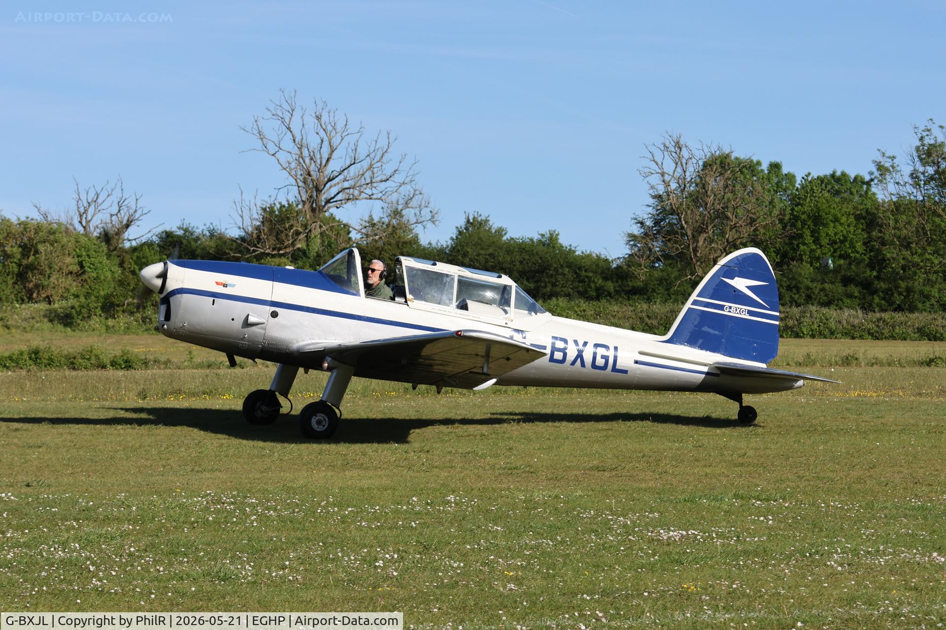 G-BXJL, 1997 Cameron Balloons Ltd CAMERON REAL FRUIT-90, c/n 4172, G-BXGL (WZ884) 1953 DHC-1 Chipmunk 22 Popham 
