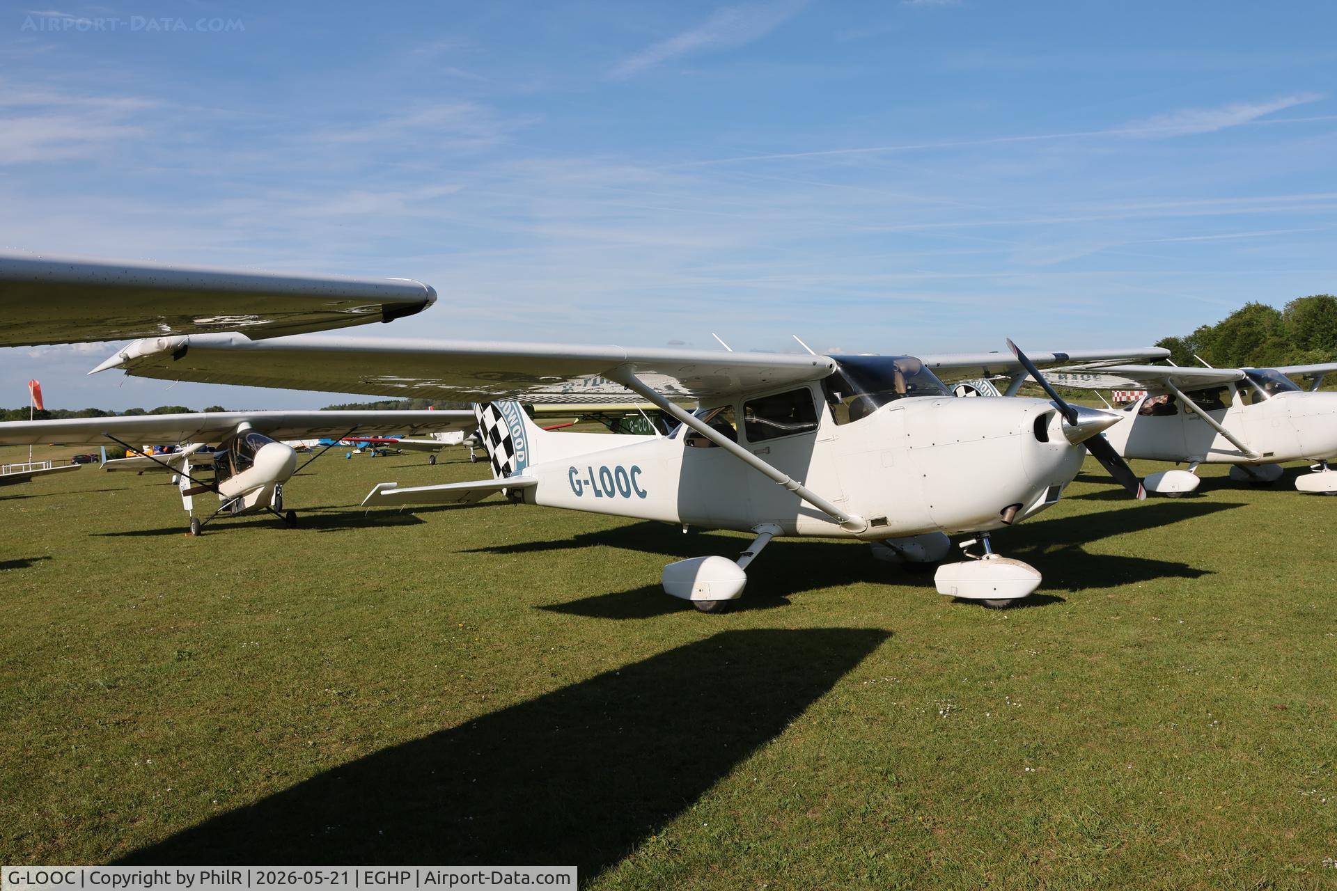 G-LOOC, 2009 Cessna 172S, c/n 172S11006, G-LOOC 2009 Cessna 172S Skyhawk Popham
