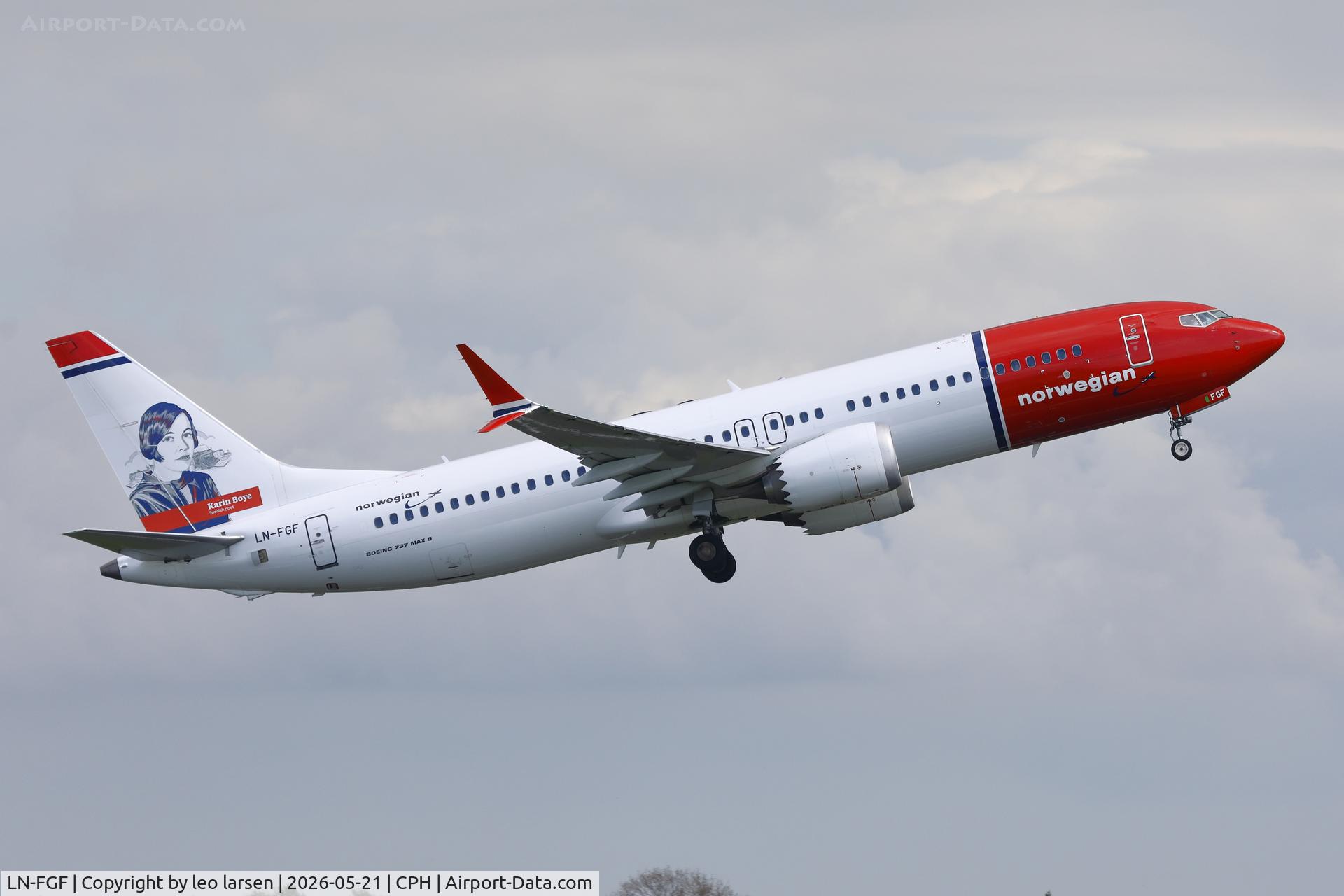 LN-FGF, 2022 Boeing 737-8 MAX, c/n 43324, Copenhagen 21.5.2026
