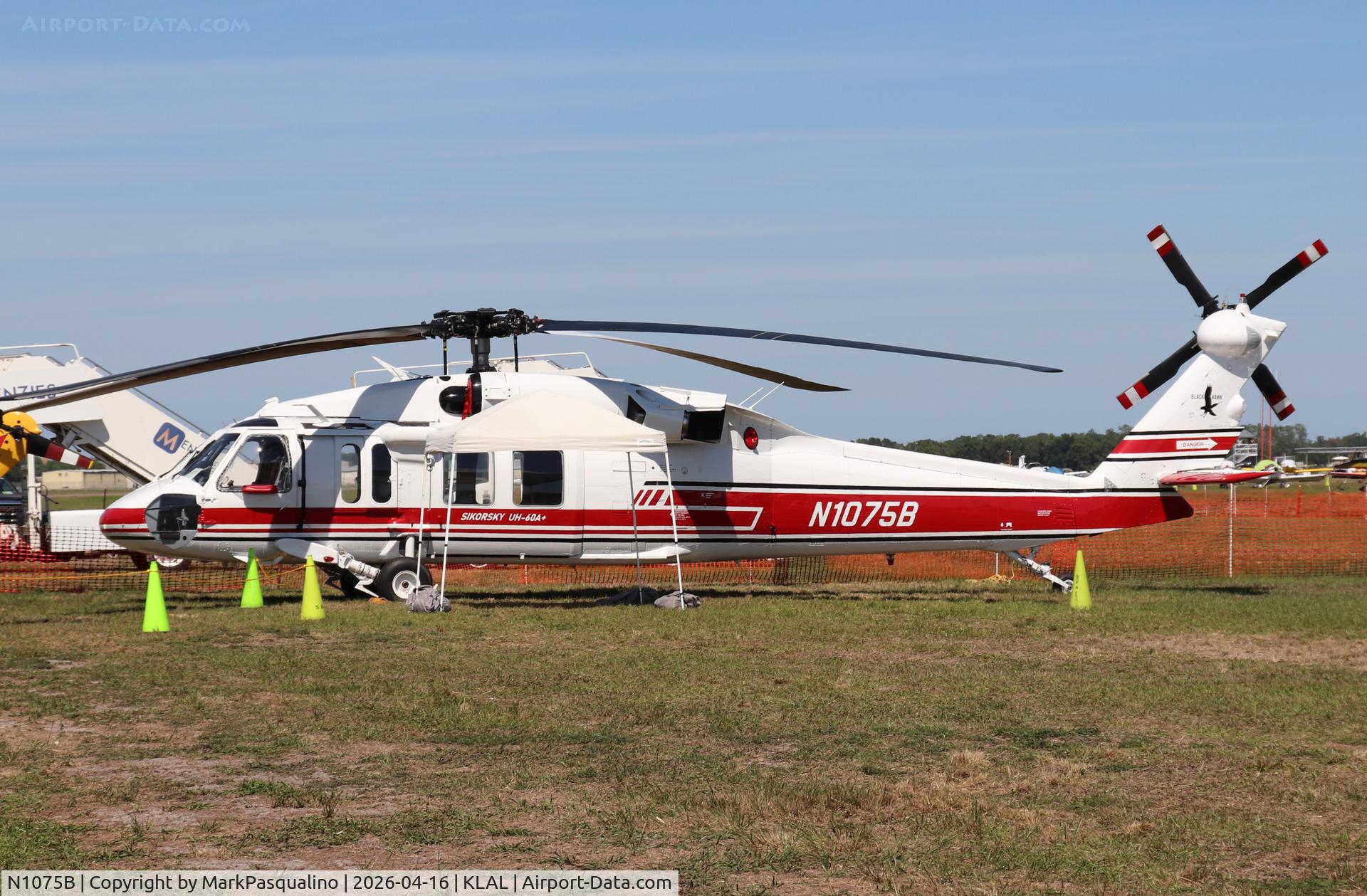 N1075B, 1986 Sikorsky UH-60A, c/n 86-24512, Sikorsky UH-60A