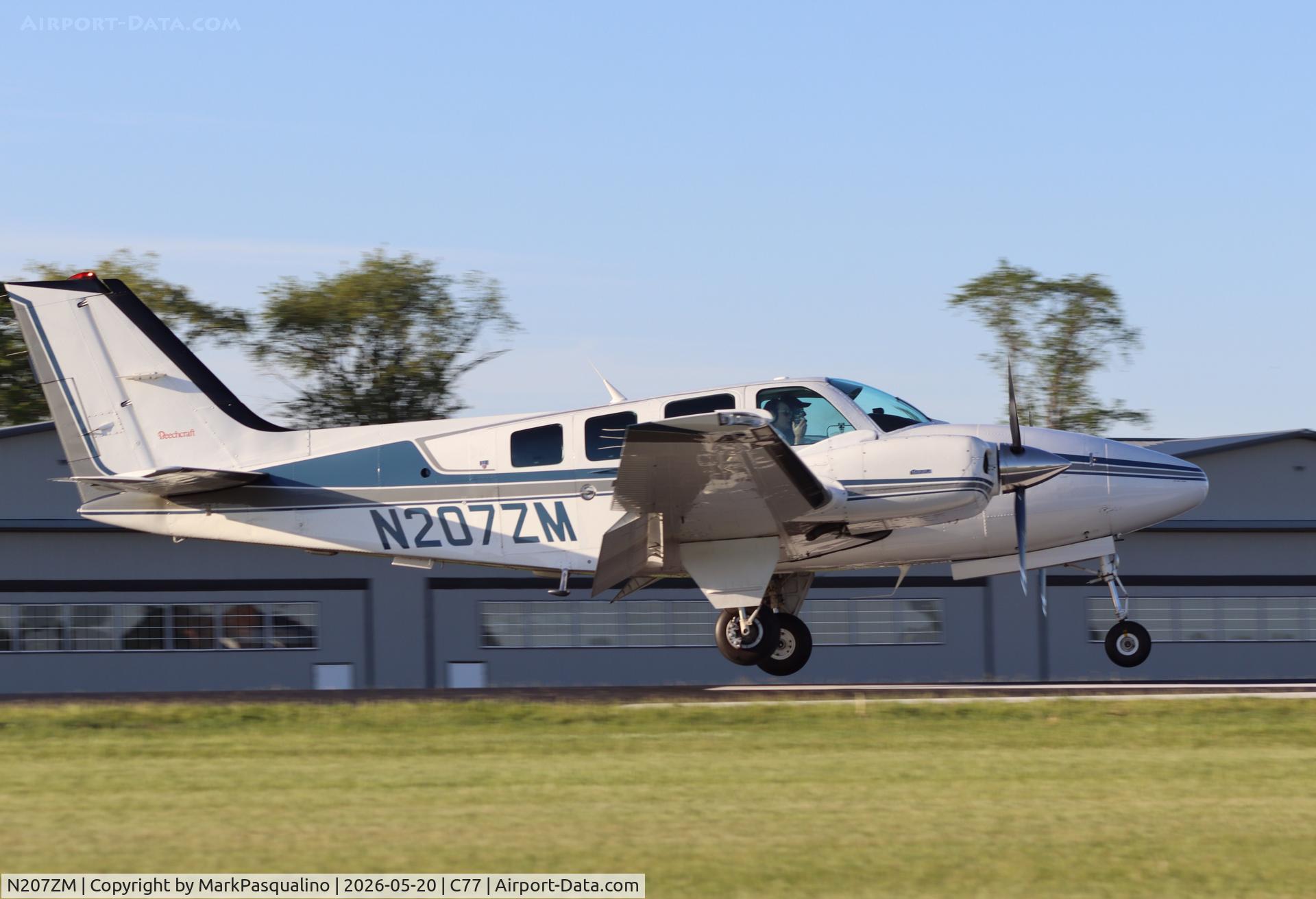 N207ZM, 1993 Beech 58 Baron, c/n TH-1677, Beech 58
