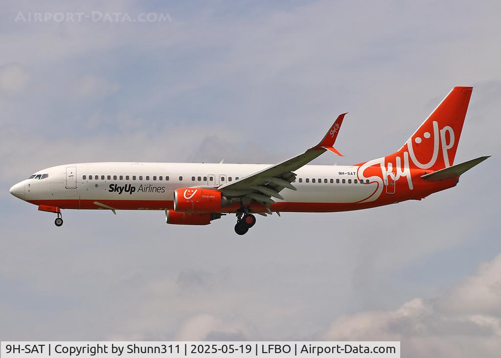 9H-SAT, 2006 Boeing 737-8Q8, c/n 29368 l/n 1910, Landing rwy 14R