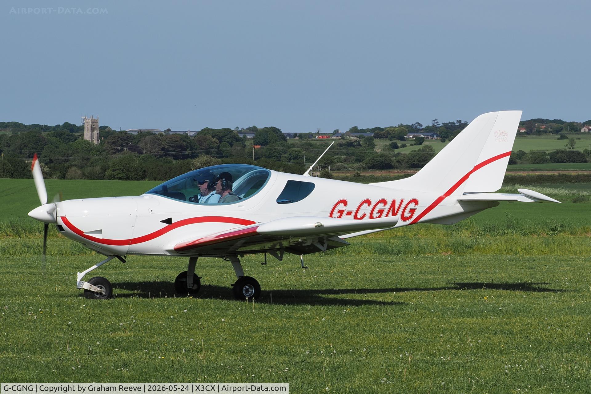 G-CGNG, 2012 CZAW SportCruiser, c/n PFA 338-14659, Departing from Northrepps.