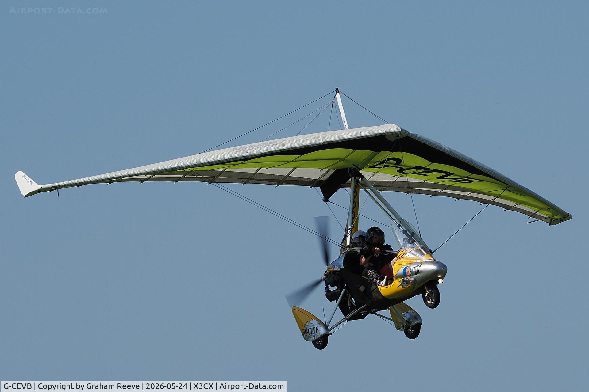 G-CEVB, 2007 P&M Aviation Quik GT450, c/n 8315, Departing from Northrepps.