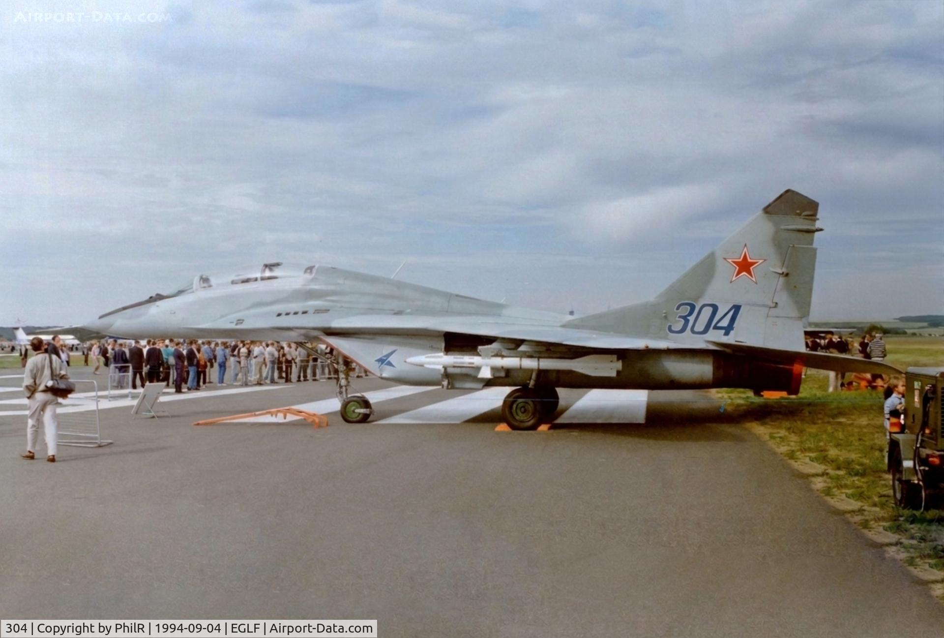 304, Mikoyan-Gurevich MiG-29UB (9-51), c/n N50903008134, 155 Mig-29UB Fulcrum RussianAF SBAC 