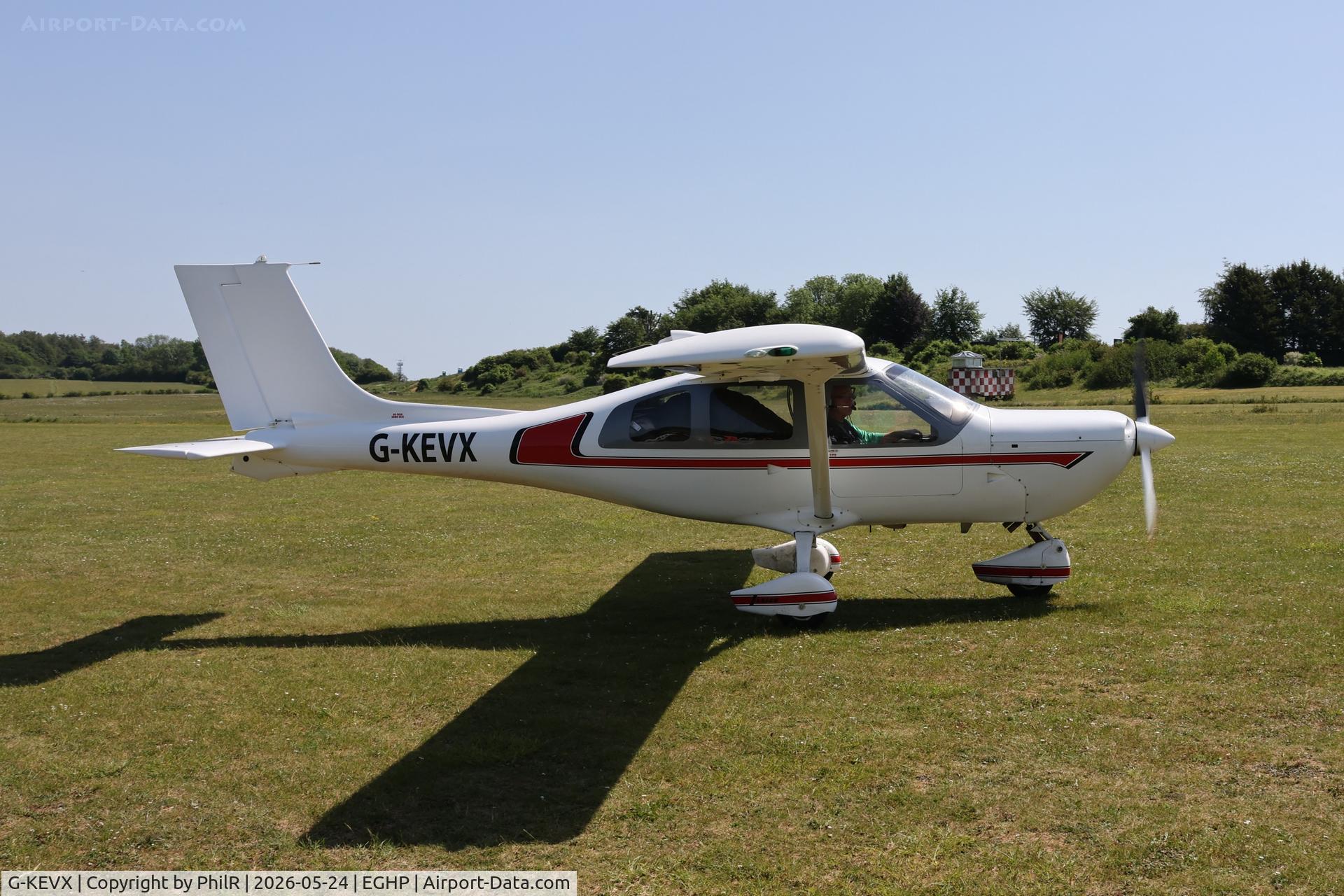 G-KEVX, 2005 Jabiru J400, c/n PFA 325-14098, G-KEVX 2005 Jabiru J400 Popham 