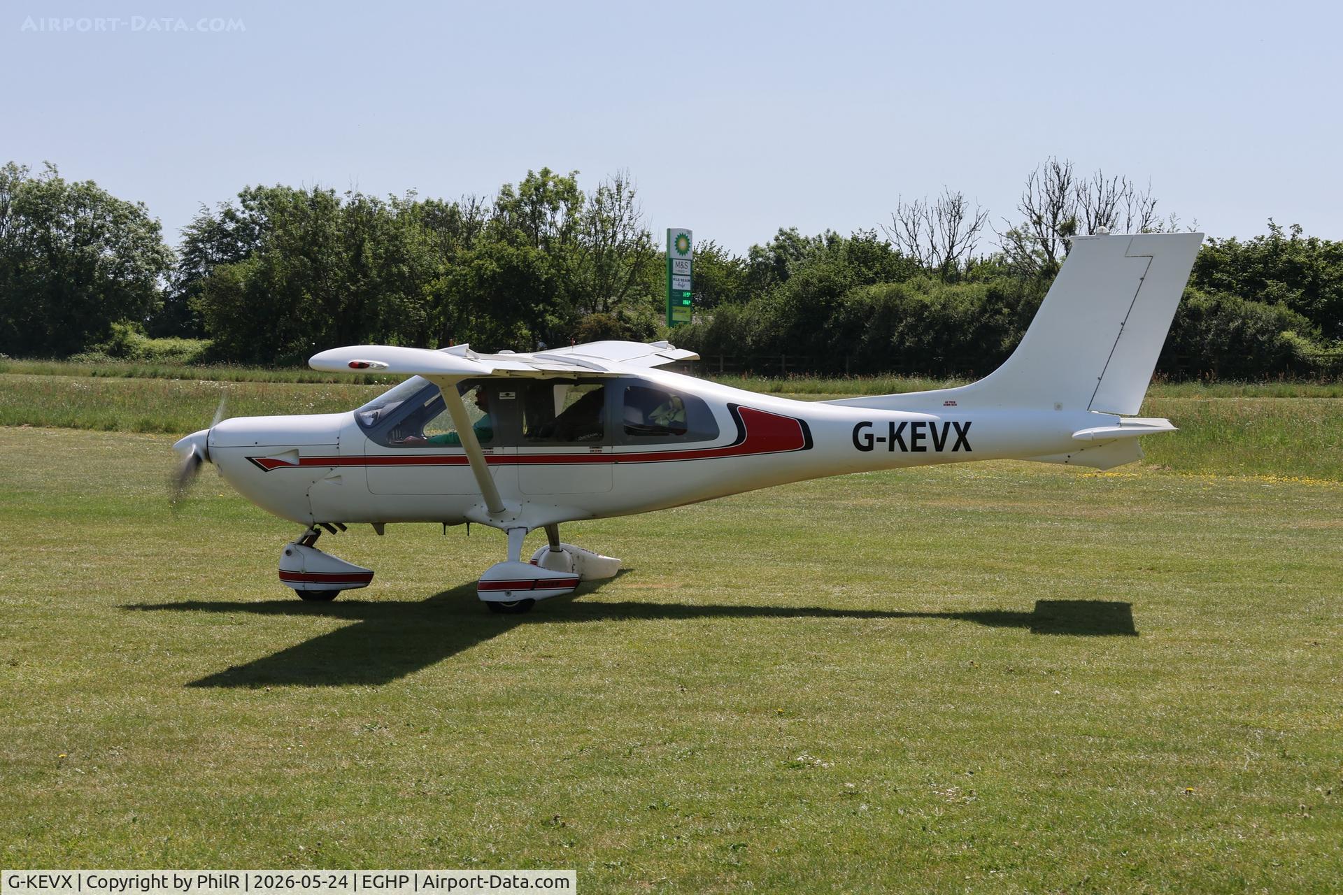 G-KEVX, 2005 Jabiru J400, c/n PFA 325-14098, G-KEVX 2005 Jabiru J400 Popham 