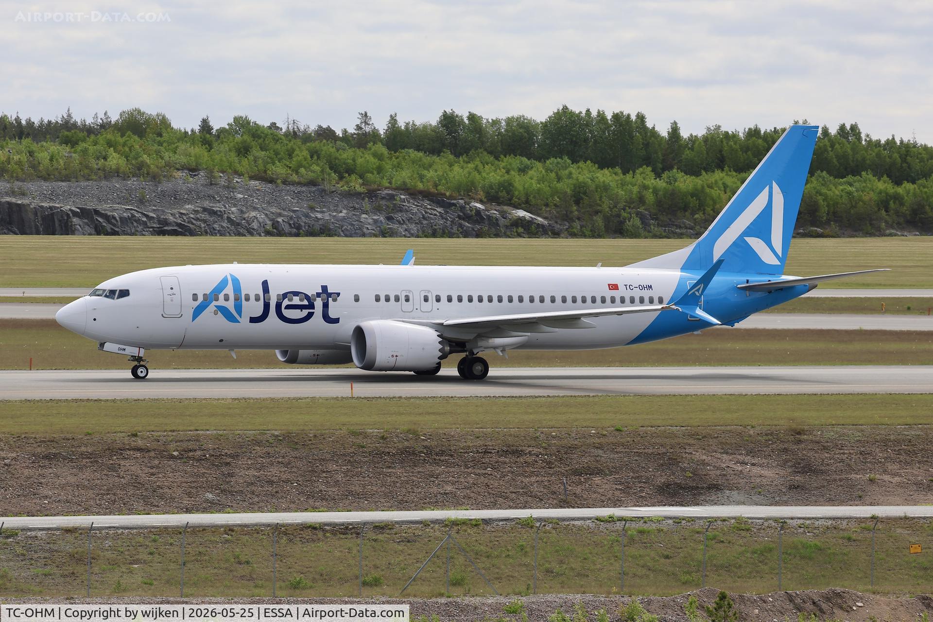TC-OHM, 2026 Boeing 737-8 MAX, c/n 66309 l/n 9490, Twy W
