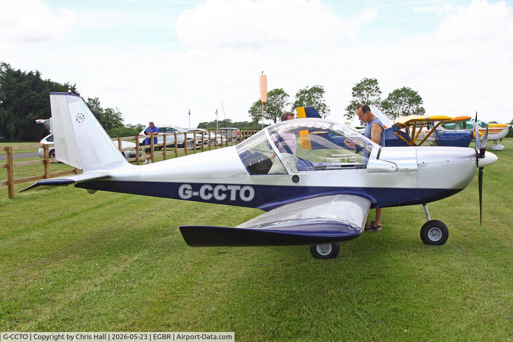G-CCTO, 2004 Aerotechnik EV-97 Eurostar, c/n PFA 315-14136, EV-97 fly-in Breighton 23/05/26
