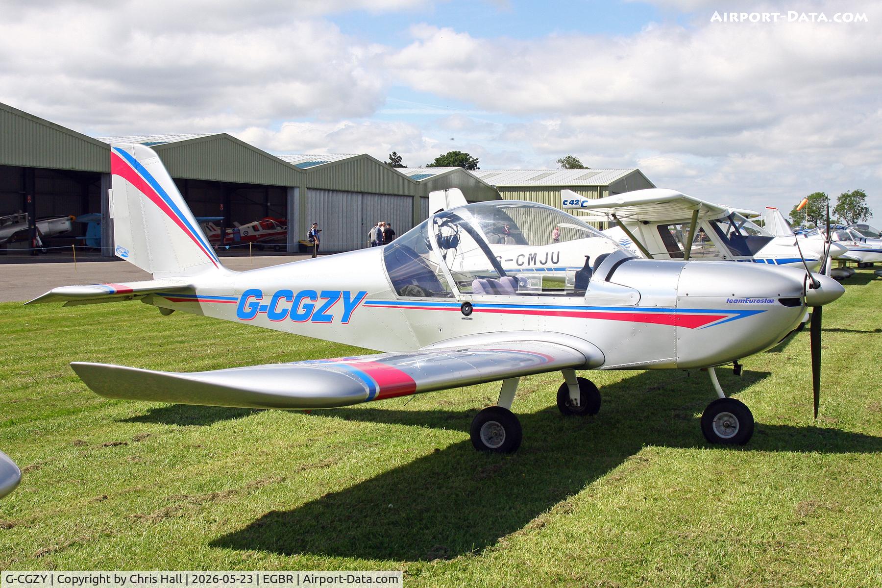 G-CGZY, 2011 Cosmik EV-97 TeamEurostar UK, c/n 3926, EV-97 fly-in Breighton 23/05/26