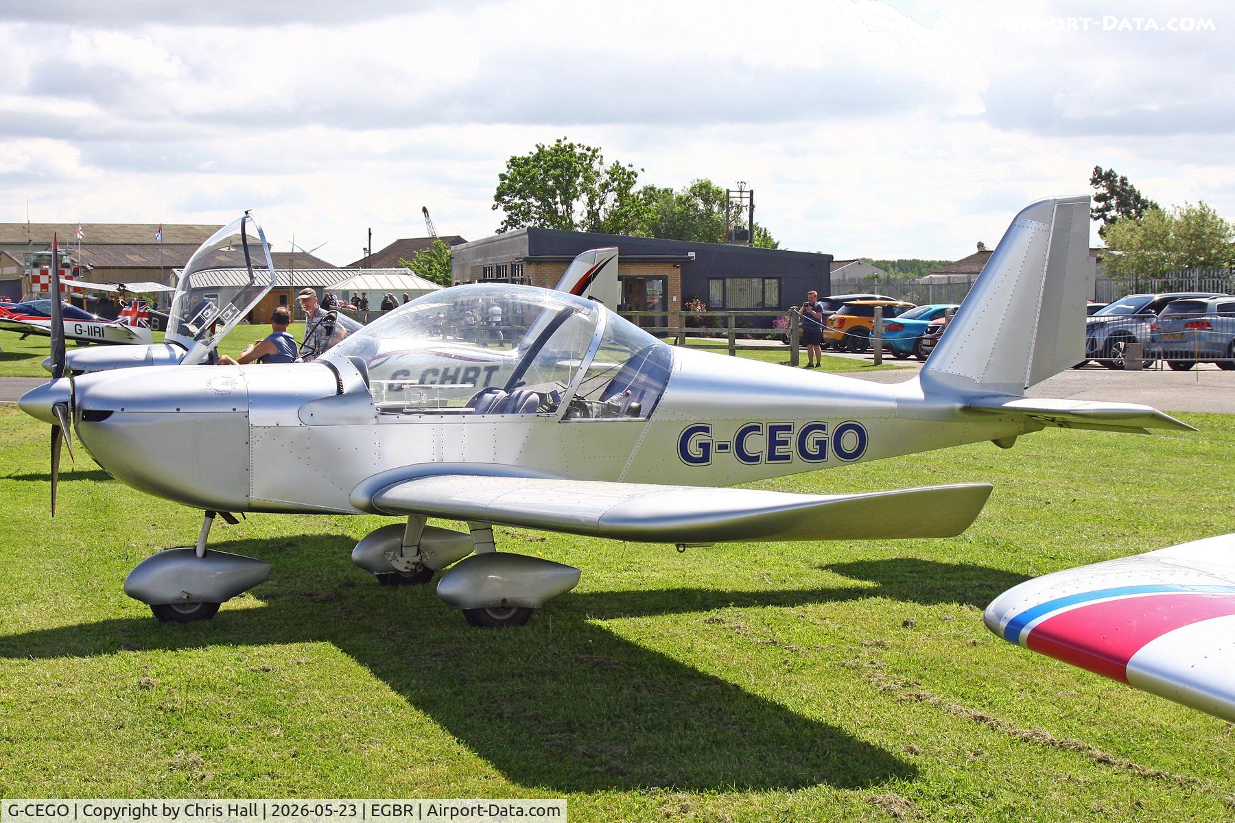 G-CEGO, 2006 Aerotechnik EV-97A Eurostar, c/n PFA 315A-14552, EV-97 fly-in Breighton 23/05/26