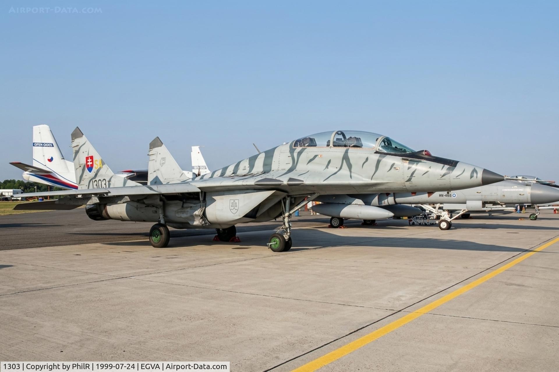 1303, Mikoyan-Gurevich MiG-29UB, c/n N50903028113, 1303 Mig 29UB SlovakianAF RIAT 