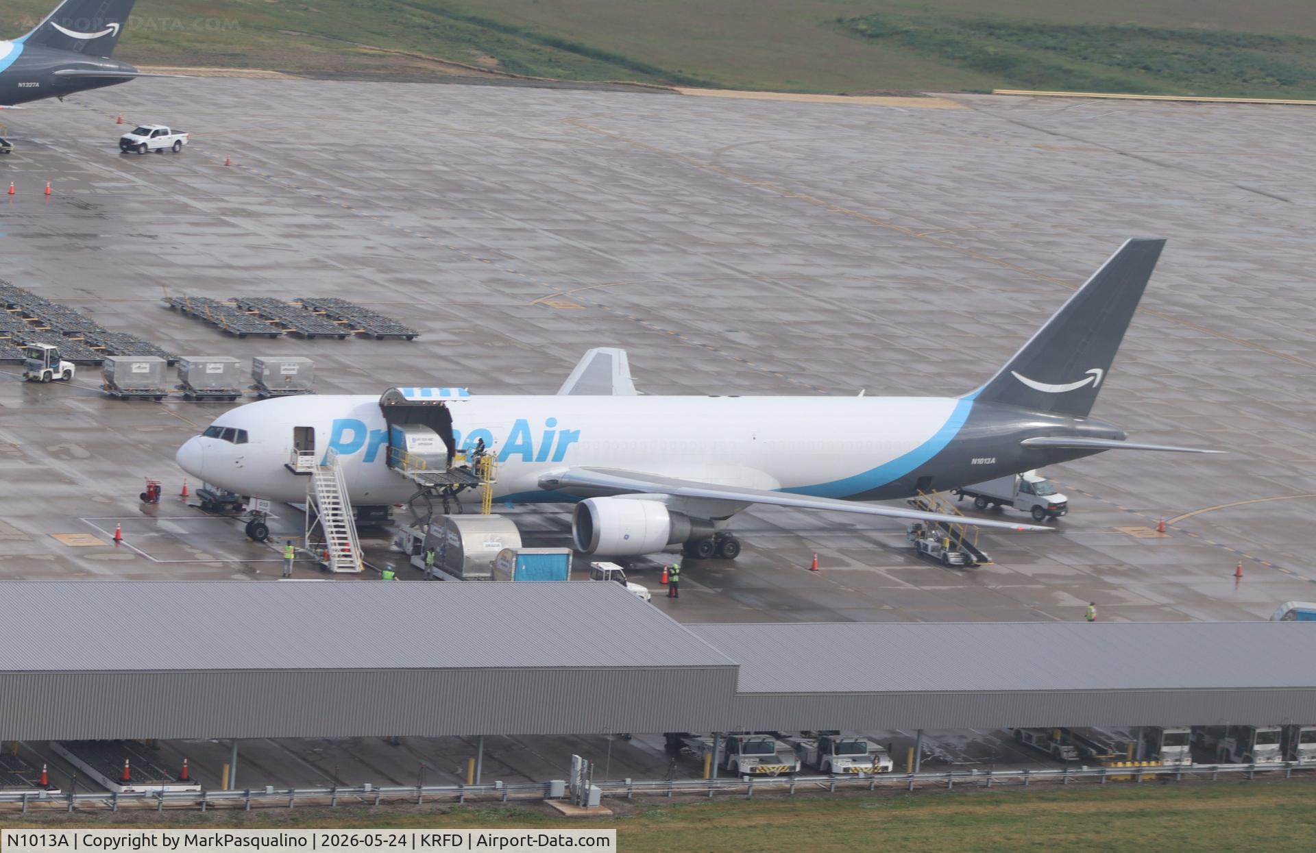 N1013A, 1999 Boeing 767-36N/SF, c/n 30110 l/n 775, Boeing 767-36N/SF