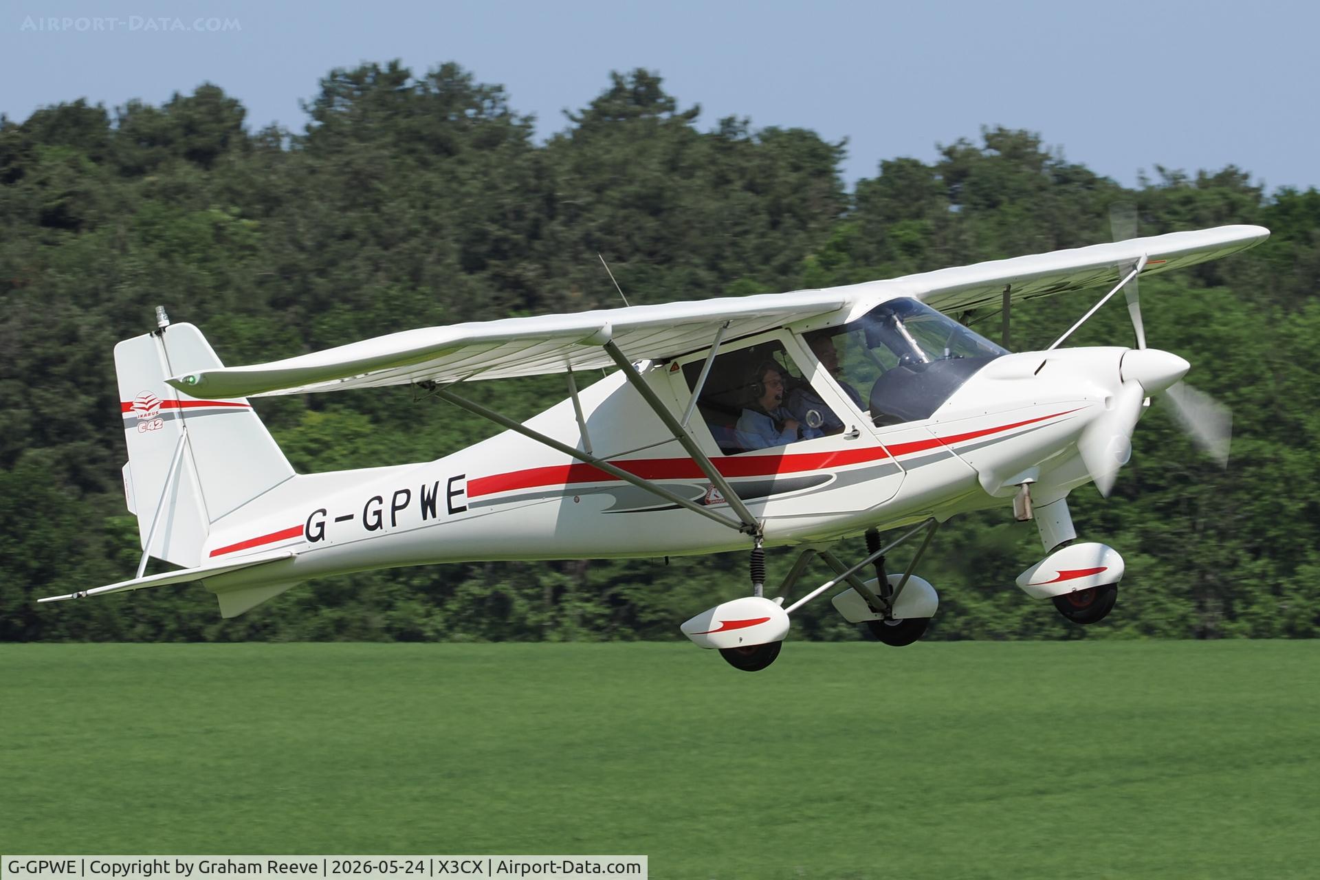 G-GPWE, 2016 Comco Ikarus C42 FB100 Bravo, c/n 1606-7458, Departing from Northrepps.
