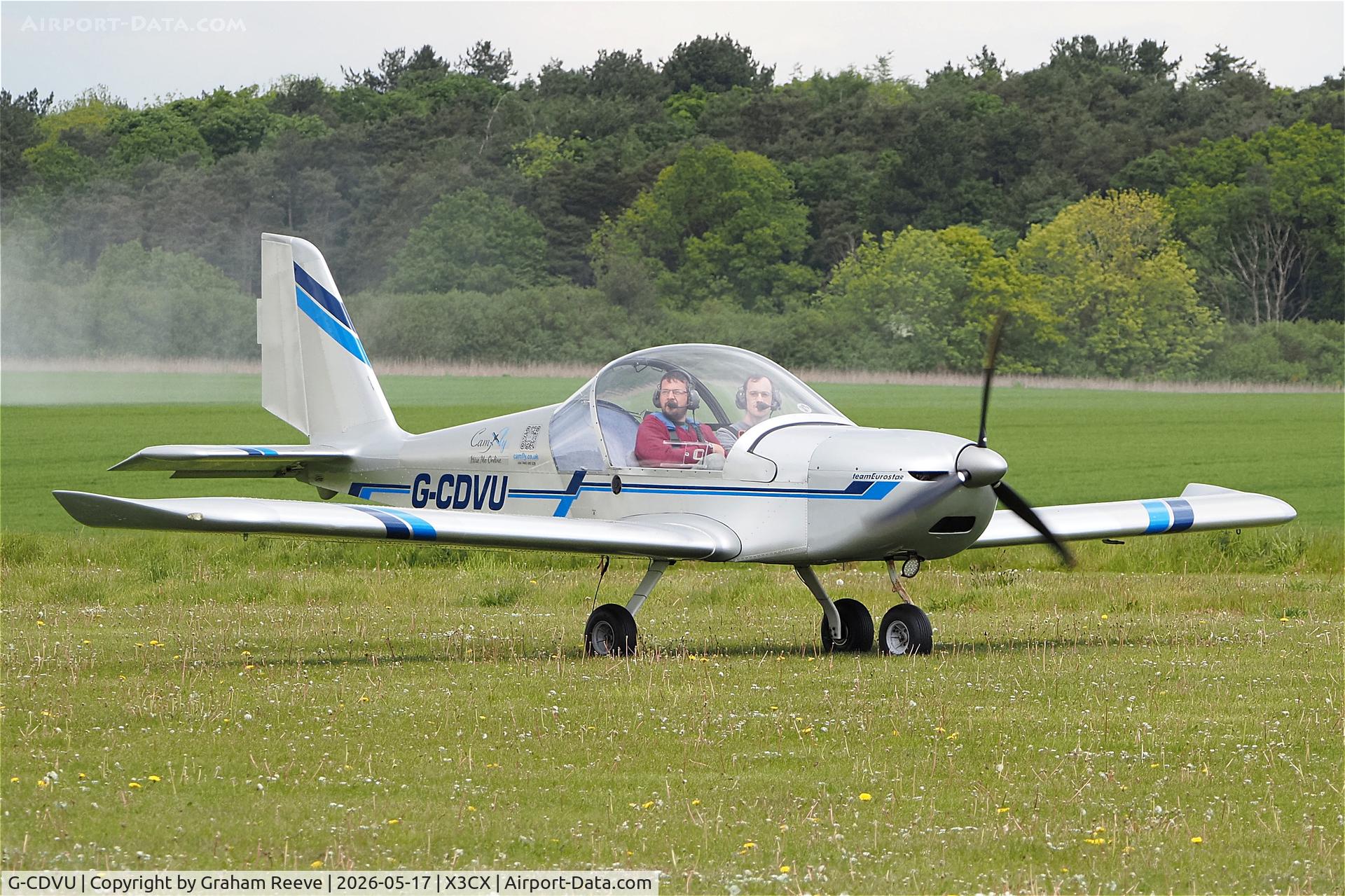 G-CDVU, 2006 Aerotechnik EV-97 Eurostar, c/n 2525, Just landed at Northrepps.