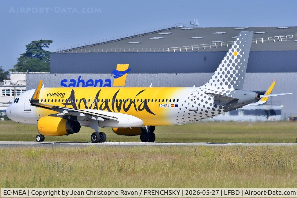 EC-MEA, 2014 Airbus A320-232, c/n 6400, Vueling (Andalucia Livery) Bordeaux (BOD) Barcelona (BCN) VY2915
