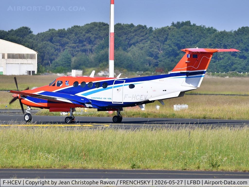 F-HCEV, 2009 Hawker Beechcraft B200GT King Air, c/n BY-91, Bordeaux (BOD)	Bordeaux (BOD)	(CALIBRA)
