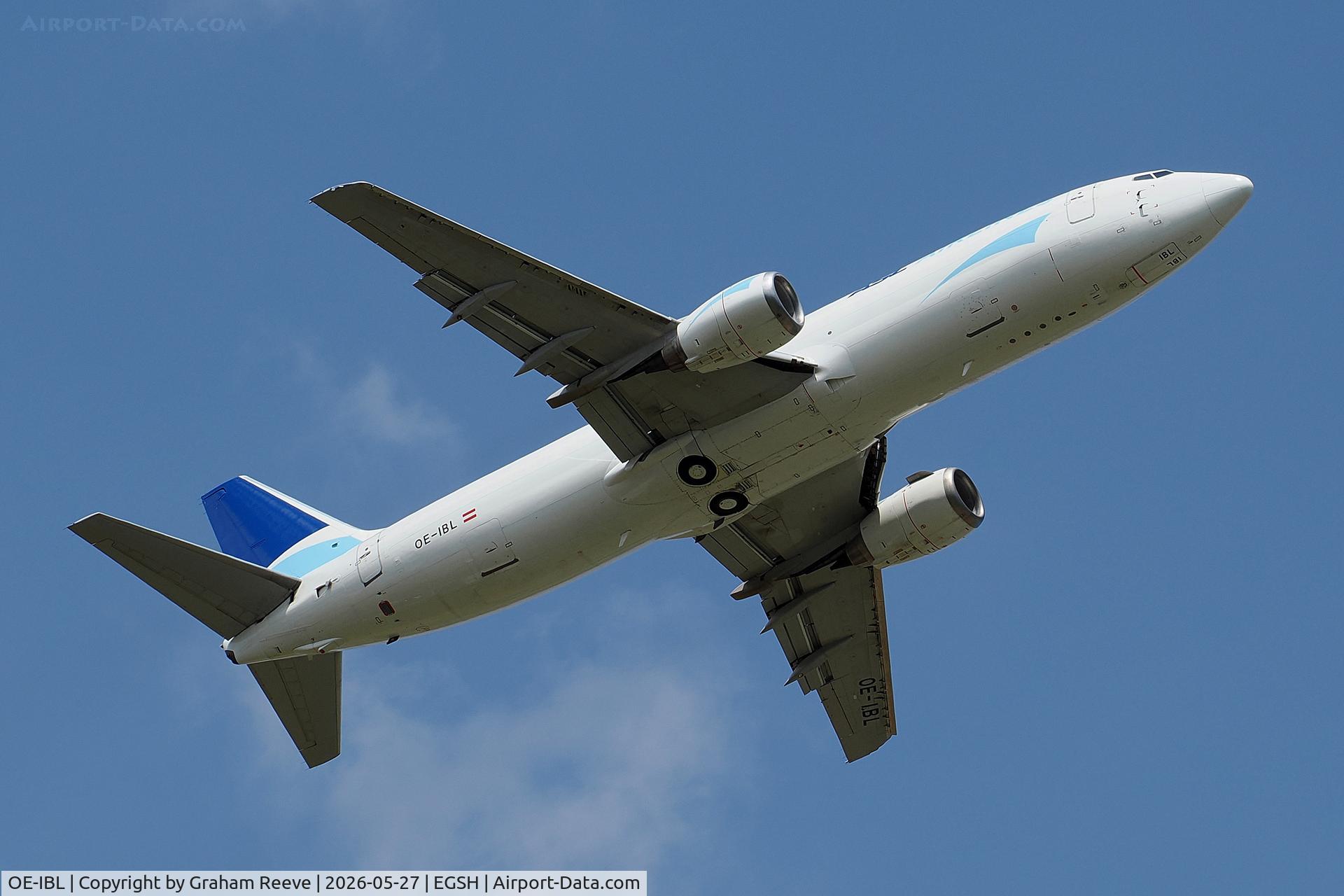 OE-IBL, 1998 Boeing 737-490F, c/n 28893, Departing from Norwich.