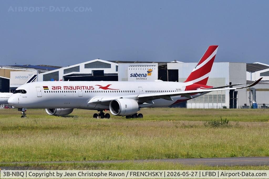 3B-NBQ, 2017 Airbus A350-941, c/n 157, Bordeaux (BOD)	Mauritius (MRU)	MK5