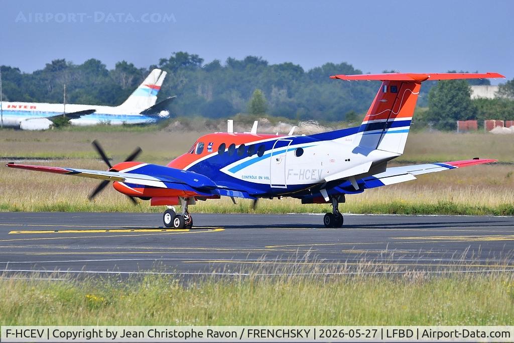 F-HCEV, 2009 Hawker Beechcraft B200GT King Air, c/n BY-91, Bordeaux (BOD) Bordeaux (BOD) (CALIBRA)