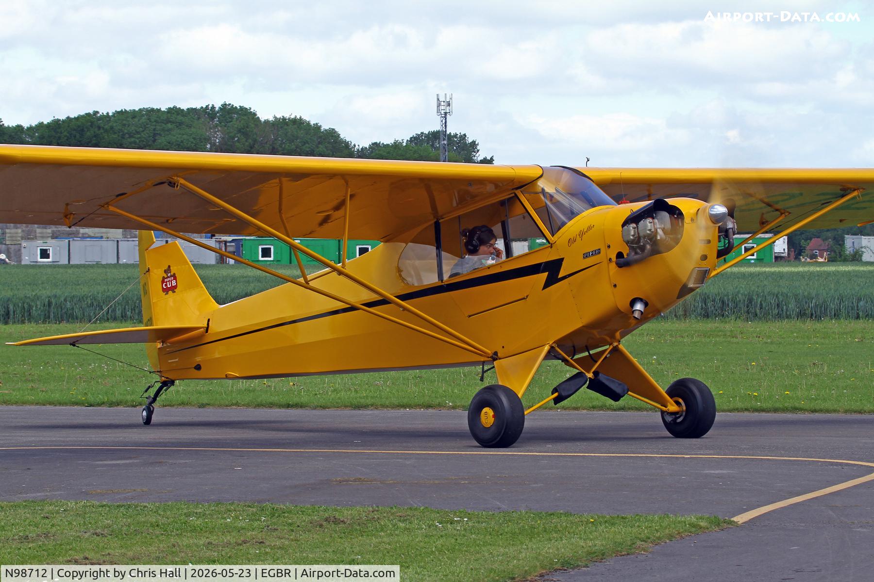 N98712, Piper J3C-65 Cub, c/n 18939, Breighton 23/05/26