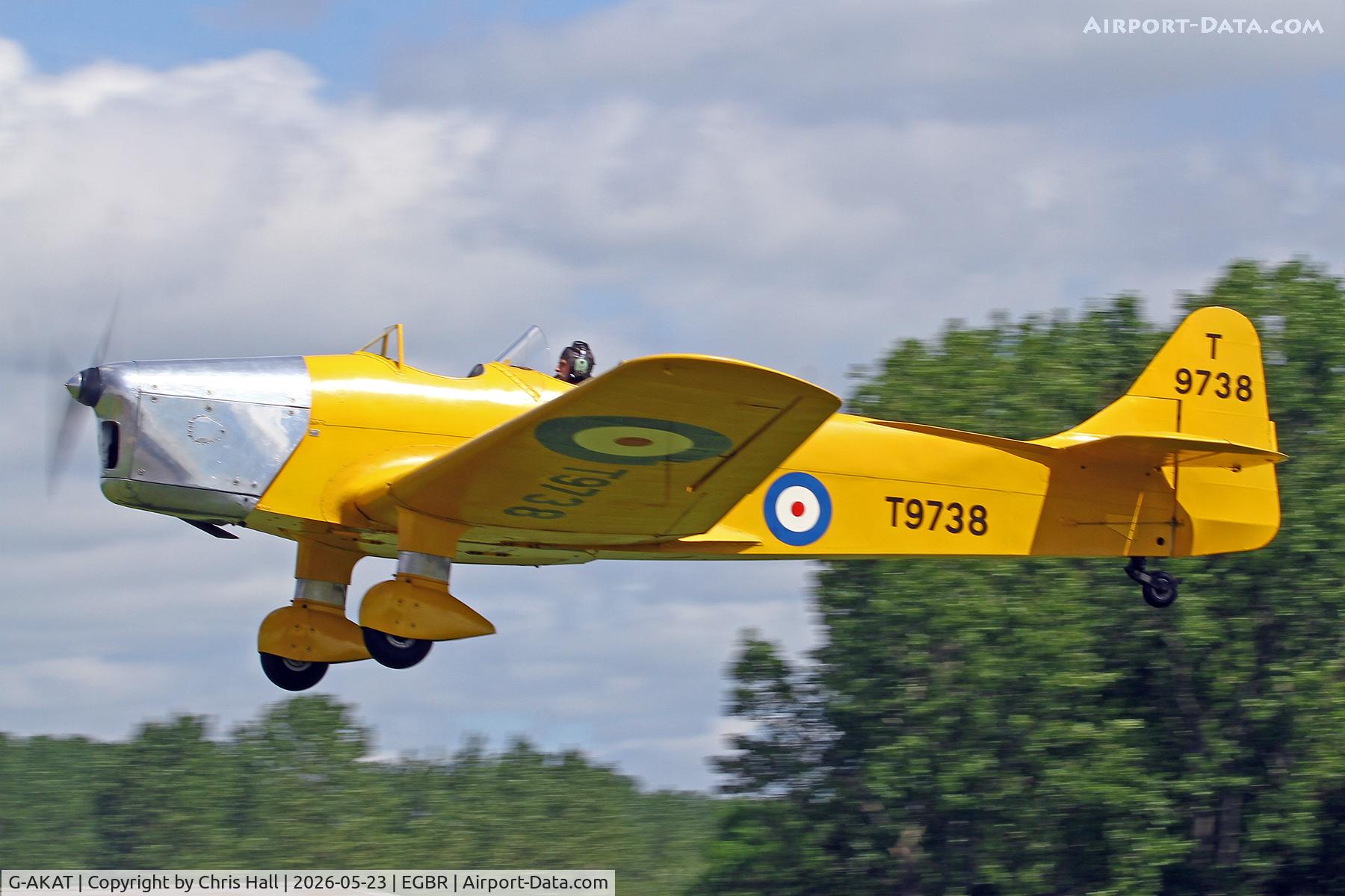 G-AKAT, 1940 Miles M14A Hawk Trainer 3, c/n 2005, Breighton 23/05/26