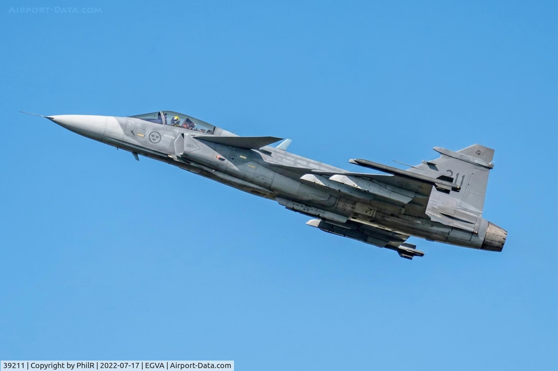 39211, Saab JAS-39C Gripen, c/n 39211, 39211 SAAB JAS-39C Gripen Roral Swedish Air Force RIAT RAF Fairford(3).JPG
