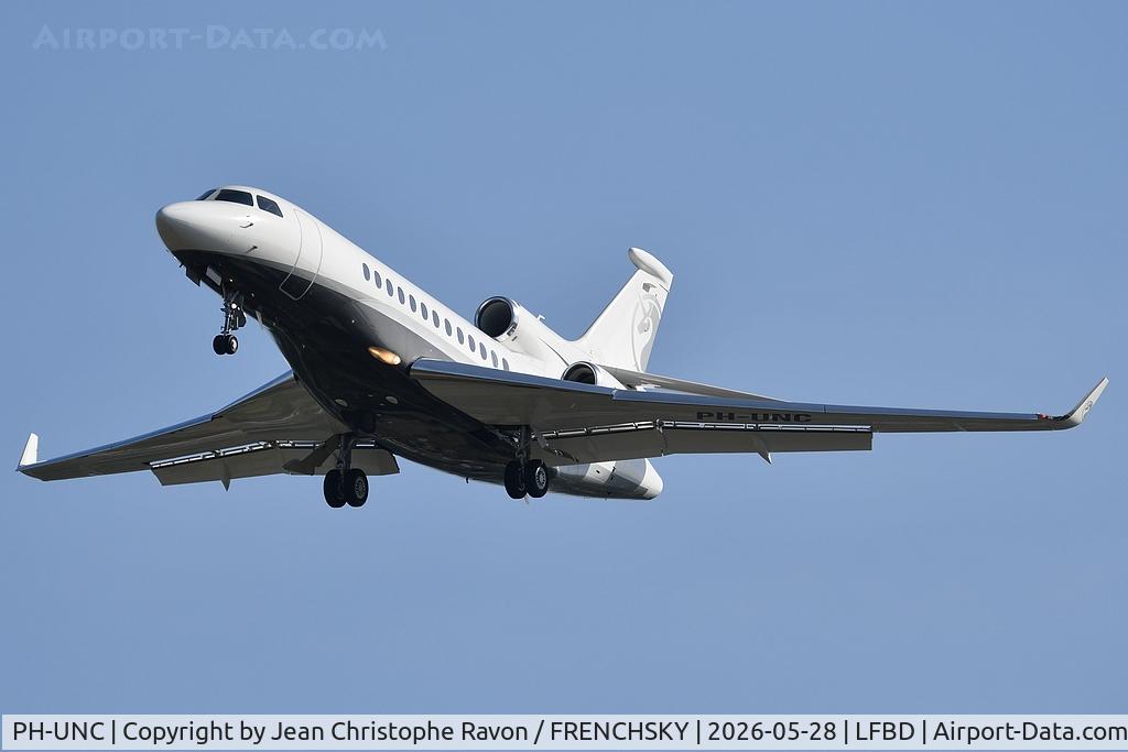 PH-UNC, 2011 Dassault Falcon 7X, c/n 135, Paris (LBG)	Bordeaux (BOD)	(PHUNC)