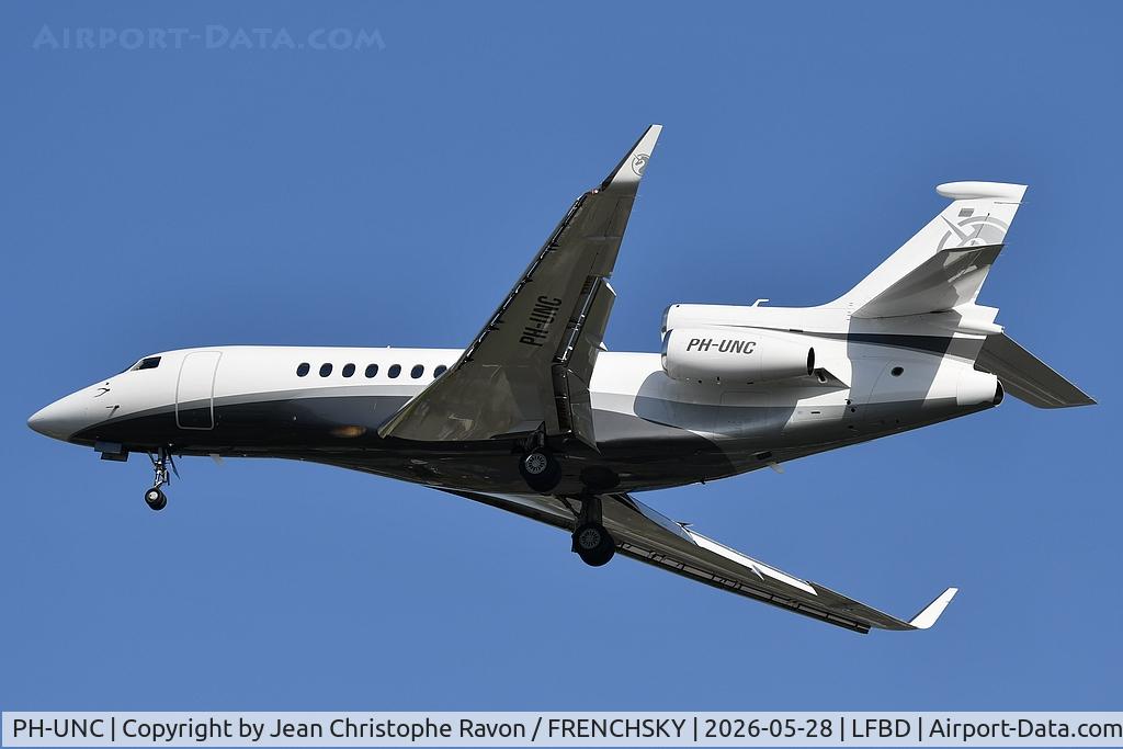 PH-UNC, 2011 Dassault Falcon 7X, c/n 135, Paris (LBG)	Bordeaux (BOD)	(PHUNC)
