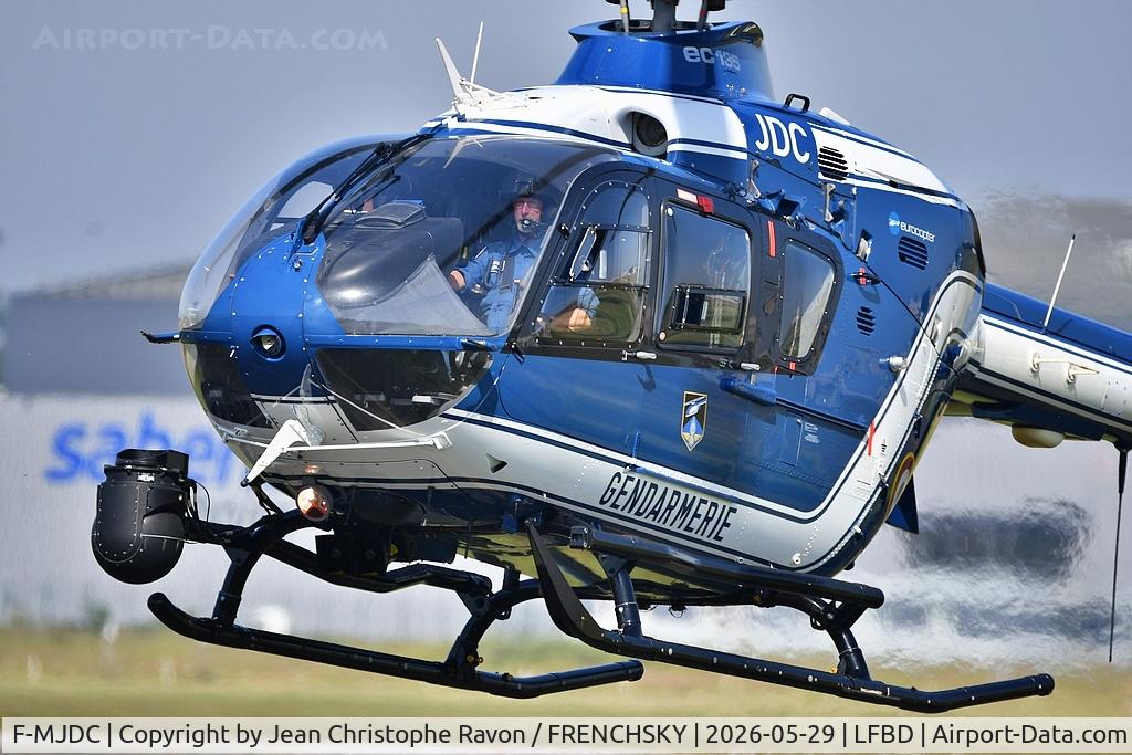 F-MJDC, 2009 Eurocopter EC-135T-2+, c/n 0717, France Gendarmerie landing 
