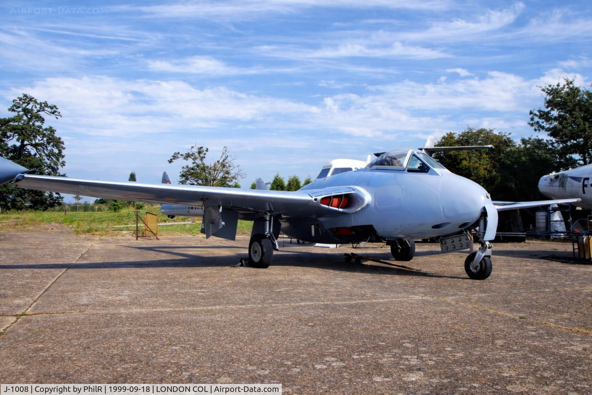J-1008, De Havilland (FFA) DH-100 Vampire FB6, c/n 148, J-1008 1949 DH100 Vampire FB6 SwissAF London Colney 
