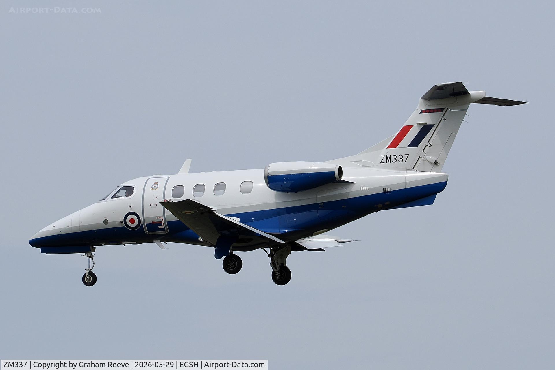 ZM337, 2017 Embraer EMB-500 Phenom 100, c/n 50000386, Landing at Norwich.