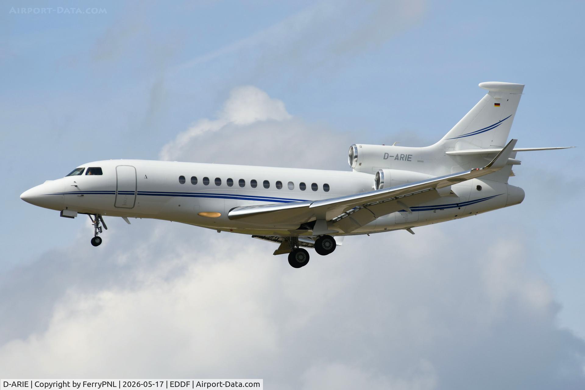D-ARIE, 2012 Dassault Falcon 7X, c/n 181, Vista DA7X landing