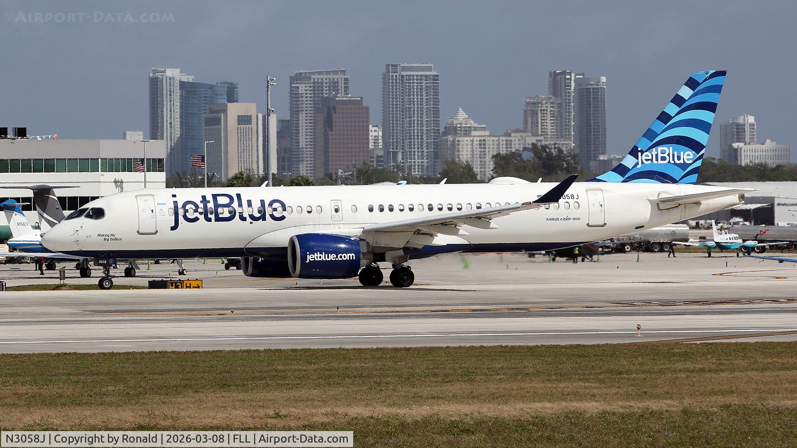 N3058J, 2021 Airbus A220-300, c/n 55113, at fll