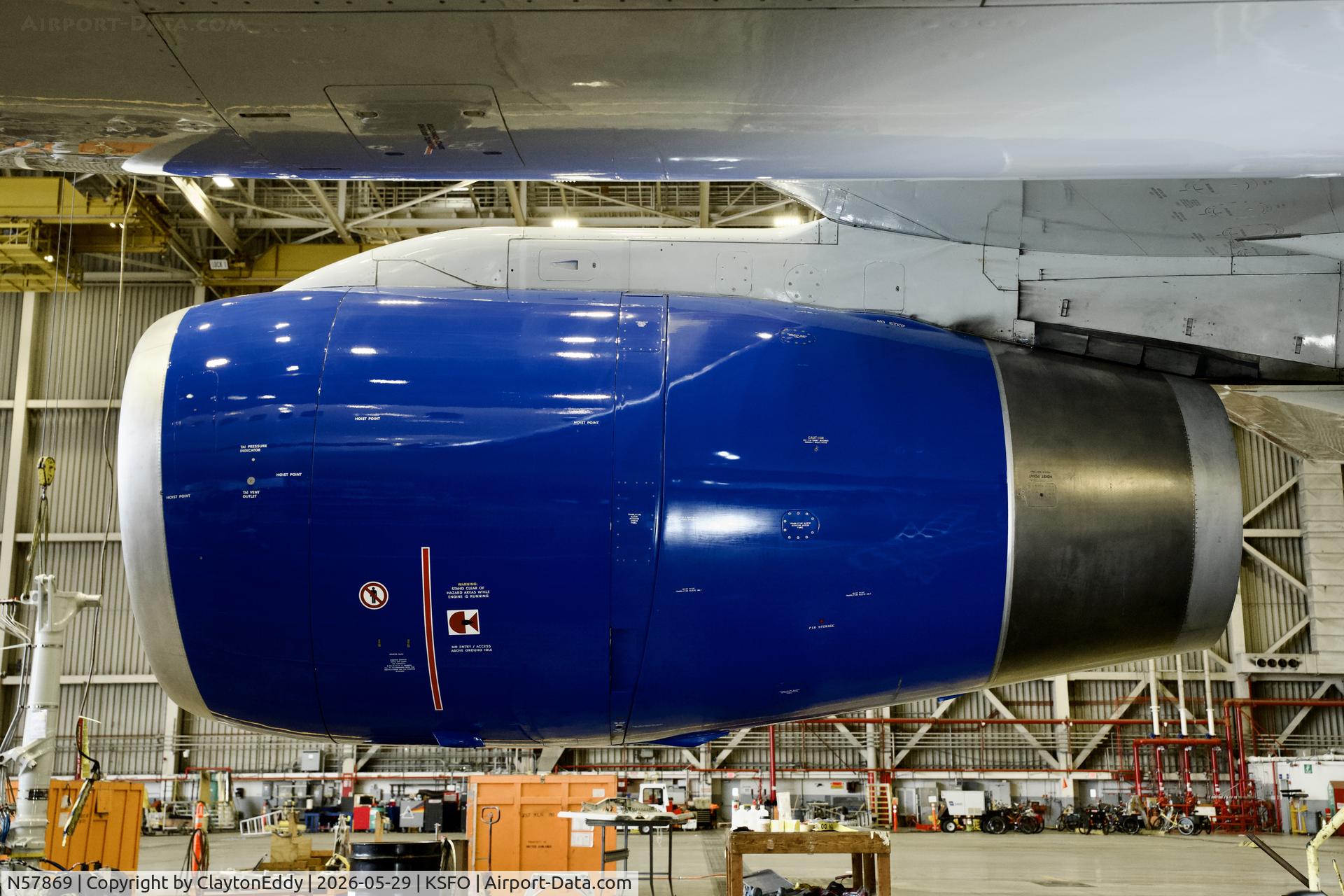 N57869, 2002 Boeing 757-33N, c/n 32593, Rolls-Royce RB.211 engine SFO 2026