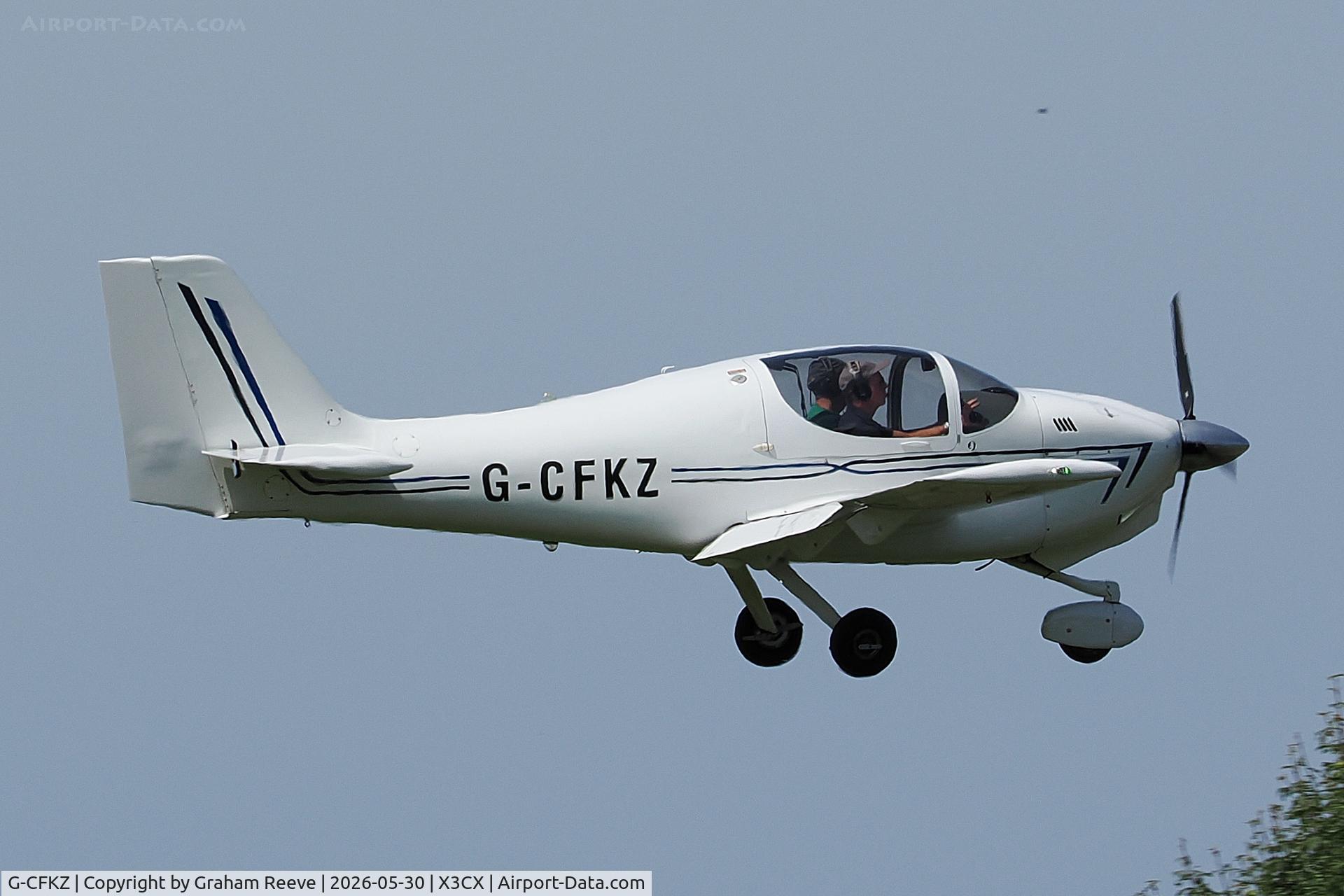 G-CFKZ, 2008 Europa XS Tri-Gear, c/n PFA 247-14178, Landing at Northrepps.