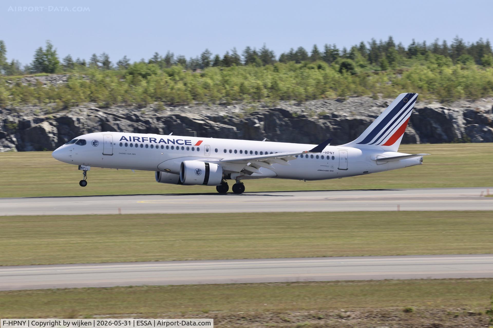 F-HPNY, 2025 Airbus A220-371, c/n 55393, Rwy 01R