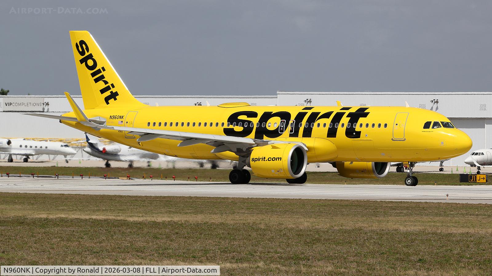 N960NK, 2022 Airbus A320-271N, c/n 11002, at fll