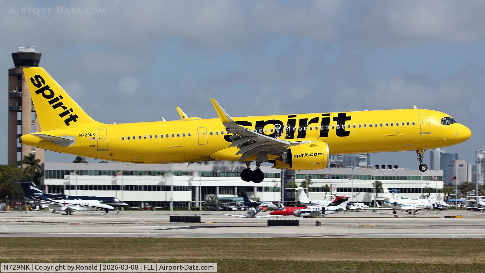 N729NK, 2024 Airbus A321-271NX, c/n 11908, at fll
